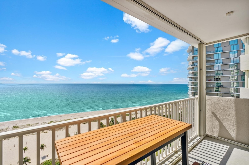 750 N Ocean Boulevard - Photo 0