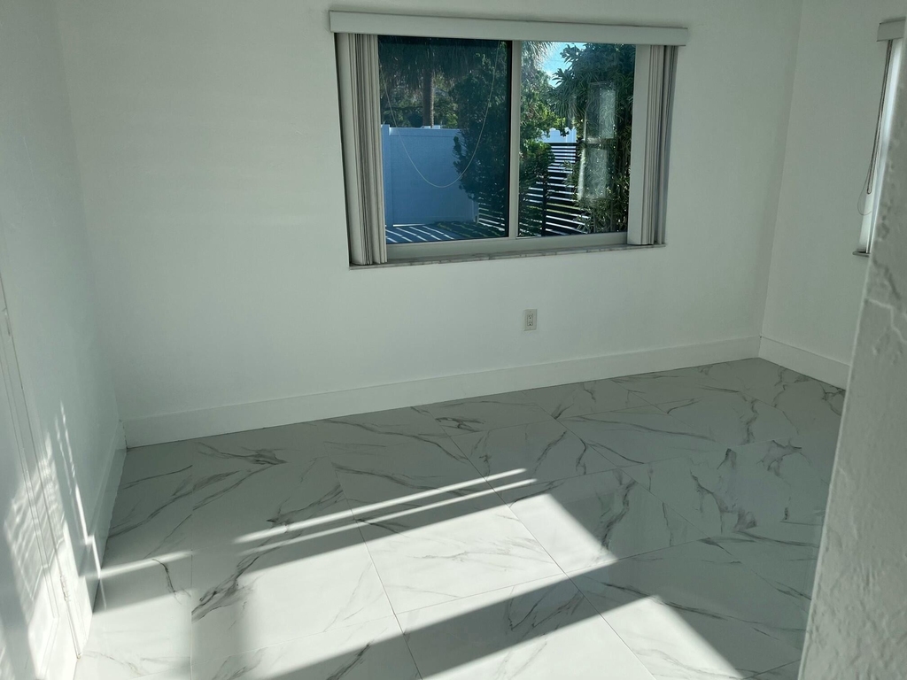 1108 Ne 16th Terrace - Photo 3