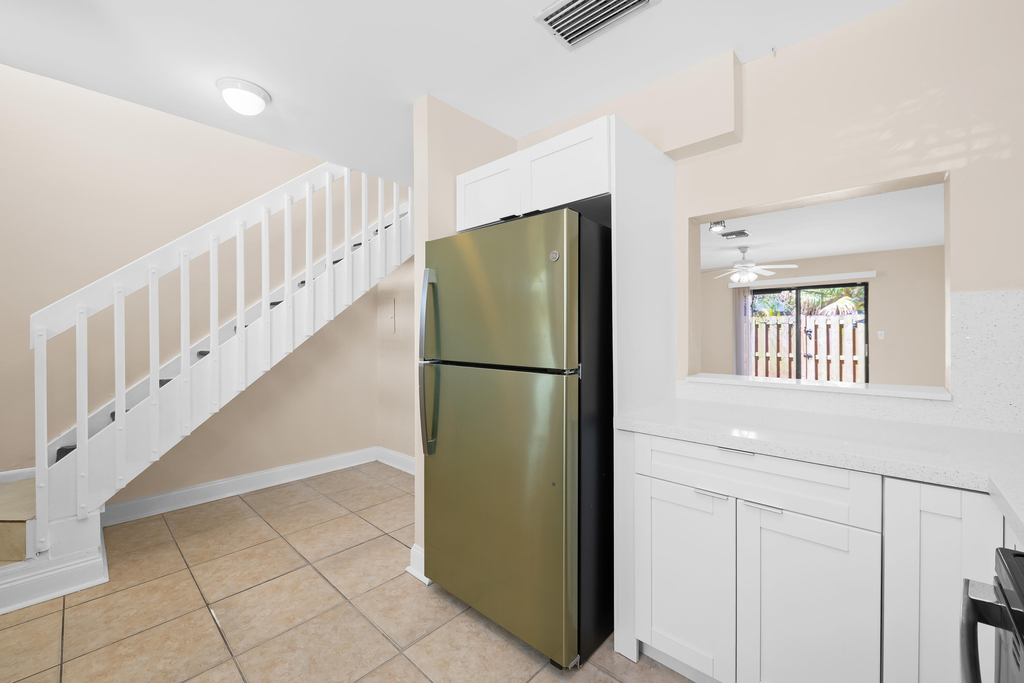 3281 E Golf Boulevard - Photo 9
