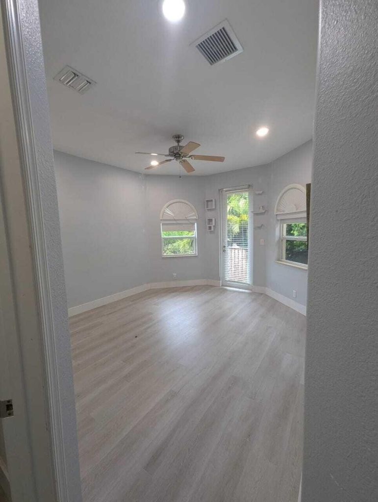 6301 Sw 58th Court - Photo 18