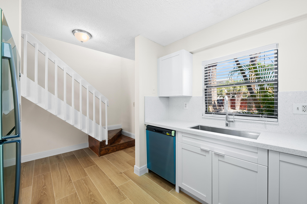 3281 E Golf Boulevard - Photo 3