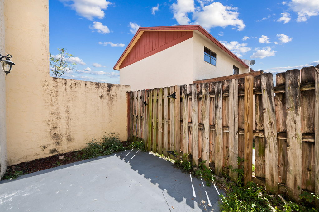 3281 E Golf Boulevard - Photo 17