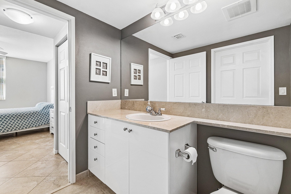 700 E Boynton Beach Boulevard - Photo 20