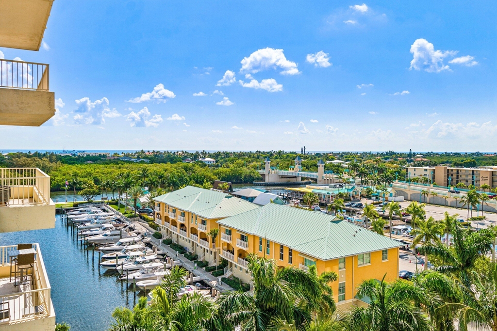 700 E Boynton Beach Boulevard - Photo 2