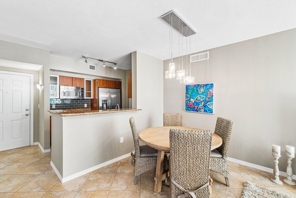 700 E Boynton Beach Boulevard - Photo 3