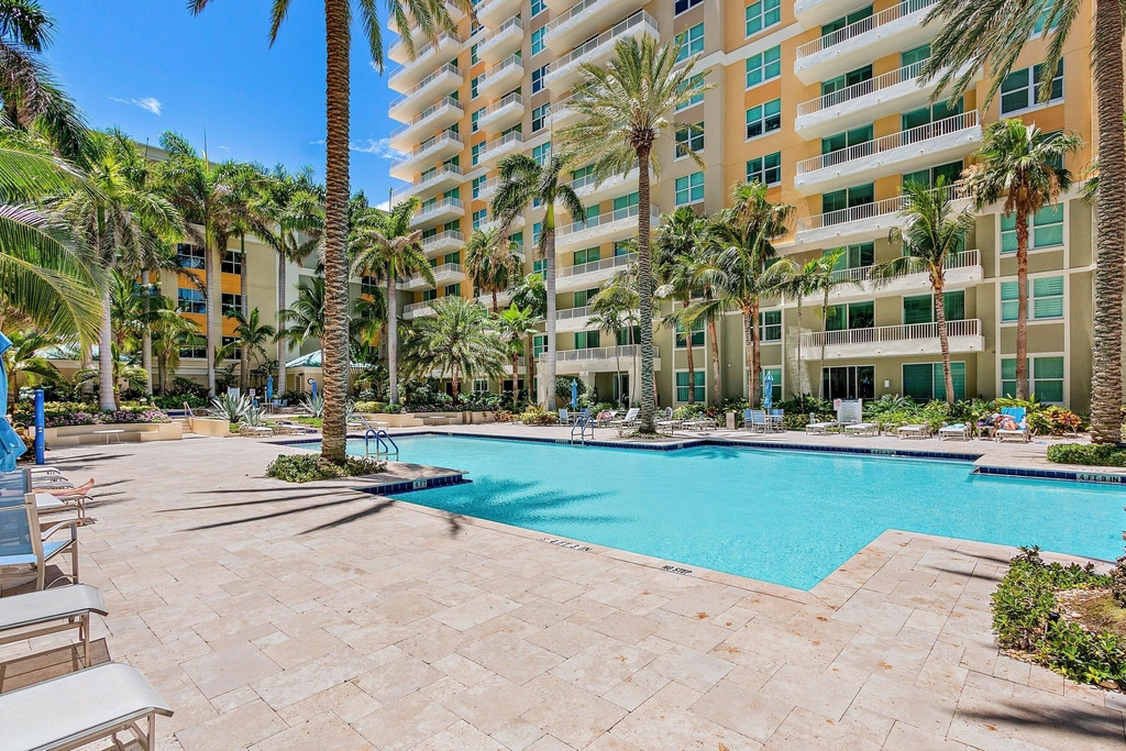 700 E Boynton Beach Boulevard - Photo 59