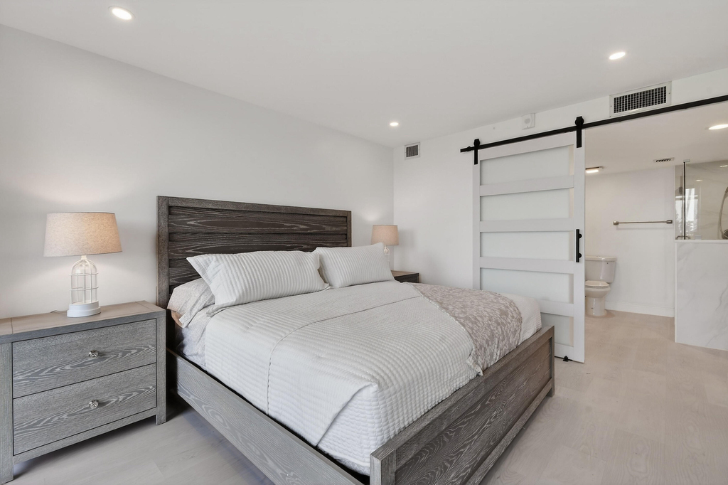 301 S Seas Drive - Photo 10