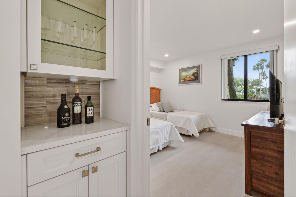 301 S Seas Drive - Photo 16