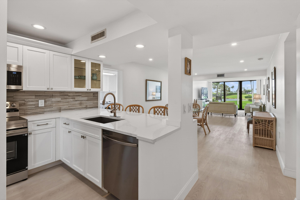 301 S Seas Drive - Photo 9