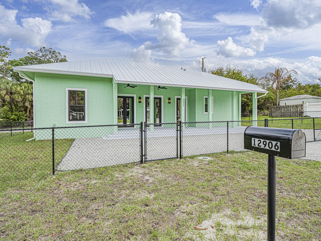 12906 83rd Avenue - Photo 2