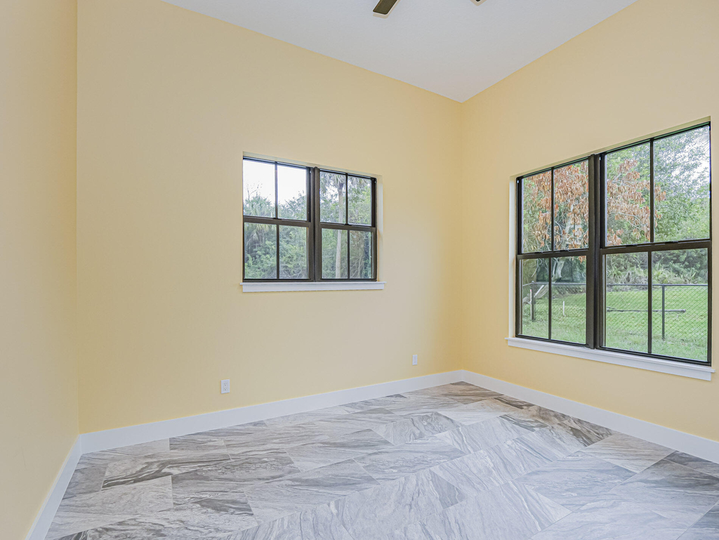 12906 83rd Avenue - Photo 21