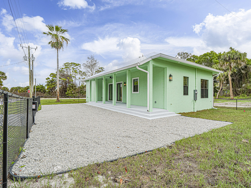12906 83rd Avenue - Photo 6