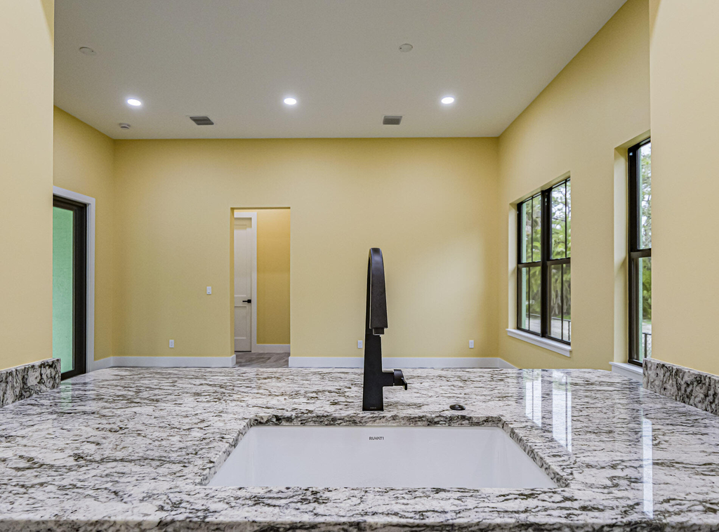 12906 83rd Avenue - Photo 19