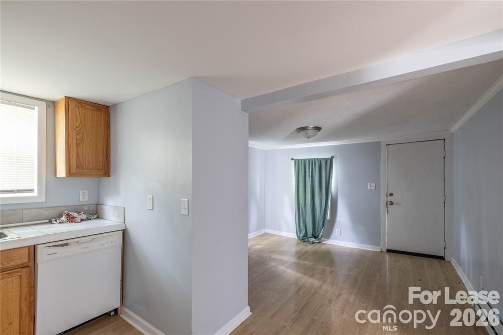 1022 Wood Street - Photo 11