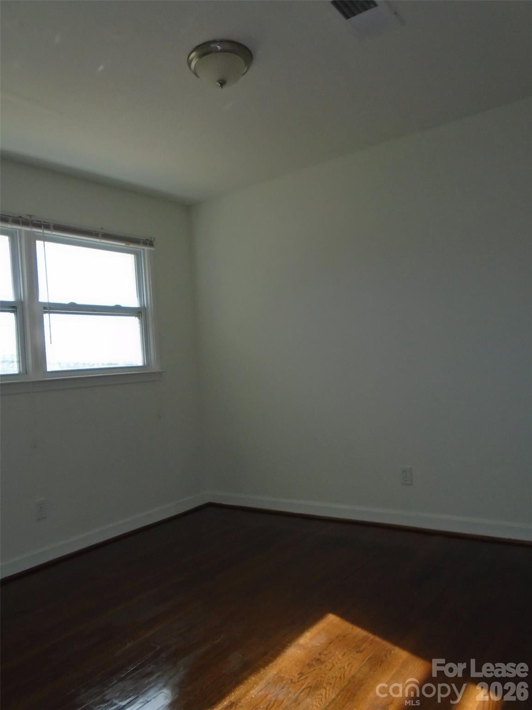 1111 Belmont Avenue - Photo 9