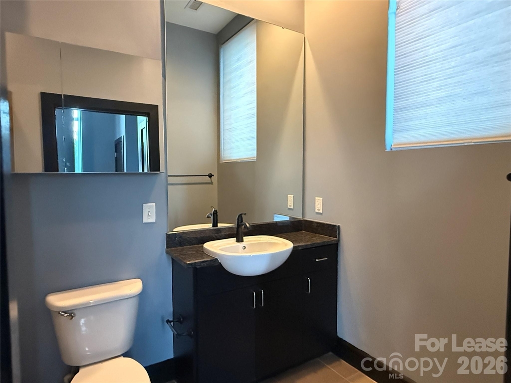 333 W Trade Street - Photo 8