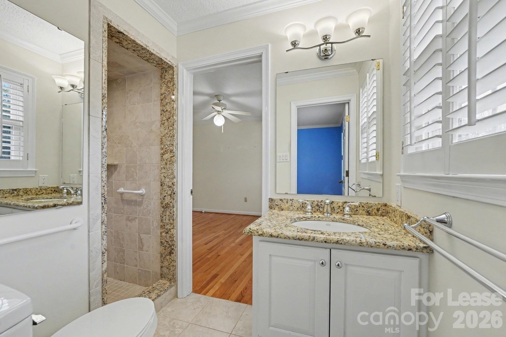 11002 Harrisburg Road - Photo 9