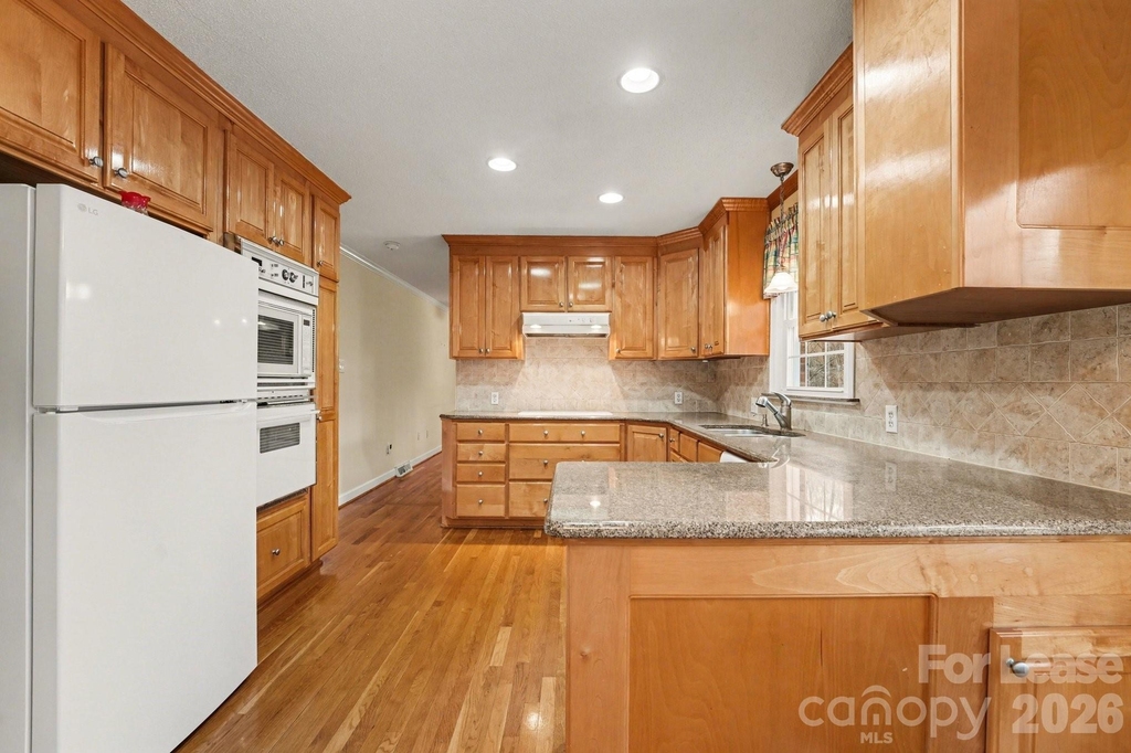 11002 Harrisburg Road - Photo 3