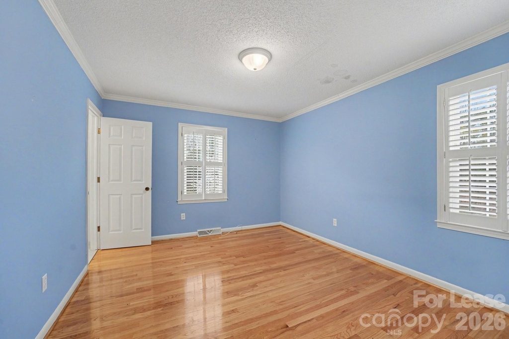 11002 Harrisburg Road - Photo 8