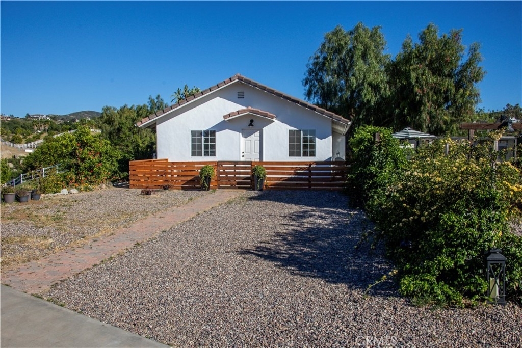 37645 Via De Los Arboles - Photo 2
