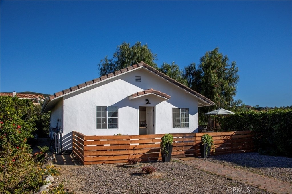 37645 Via De Los Arboles - Photo 1