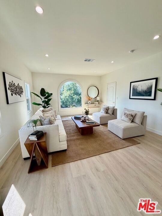 900 N Alfred Street - Photo 3