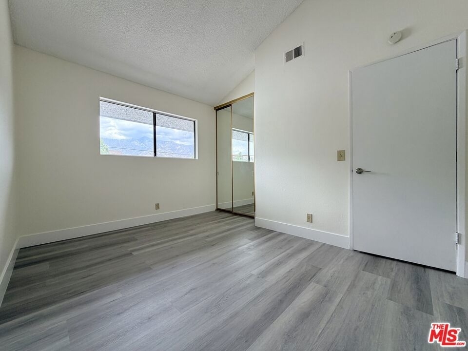 31 Eastern Avenue - Photo 22