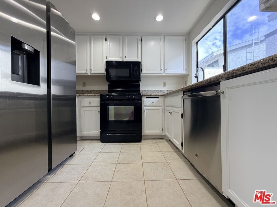 31 Eastern Avenue - Photo 13