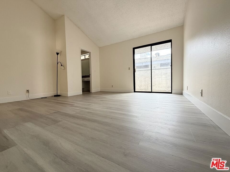 31 Eastern Avenue - Photo 25