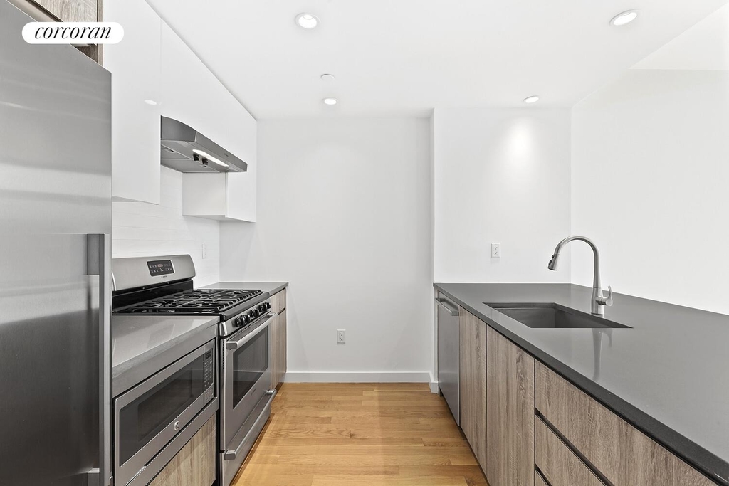 247 N 7th Street - Photo 2