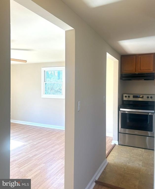 90 Charles Way - Photo 2