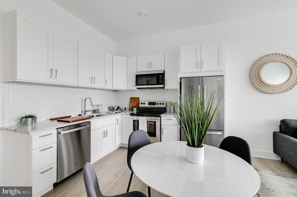 2201 Washington Avenue - Photo 10