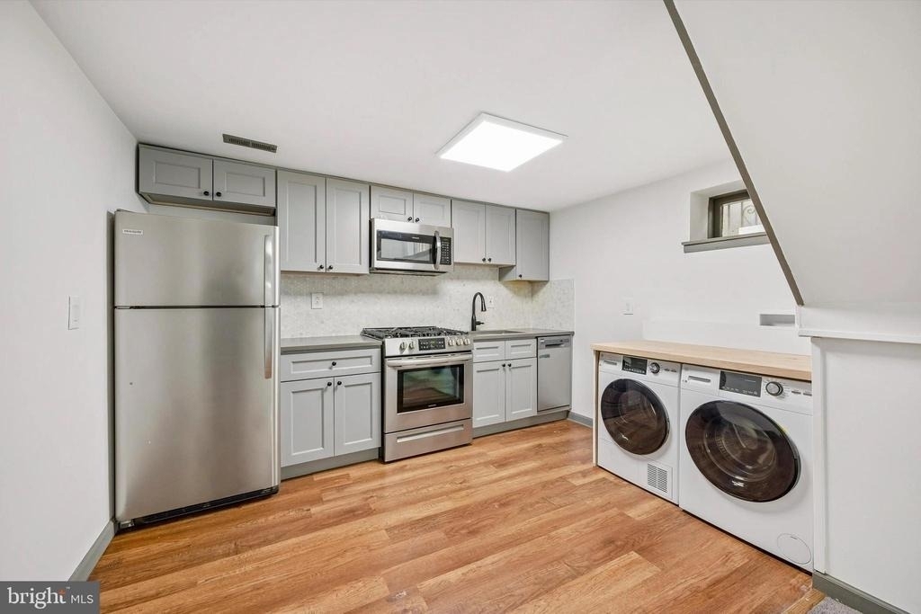 2036 Mount Vernon Street - Photo 0