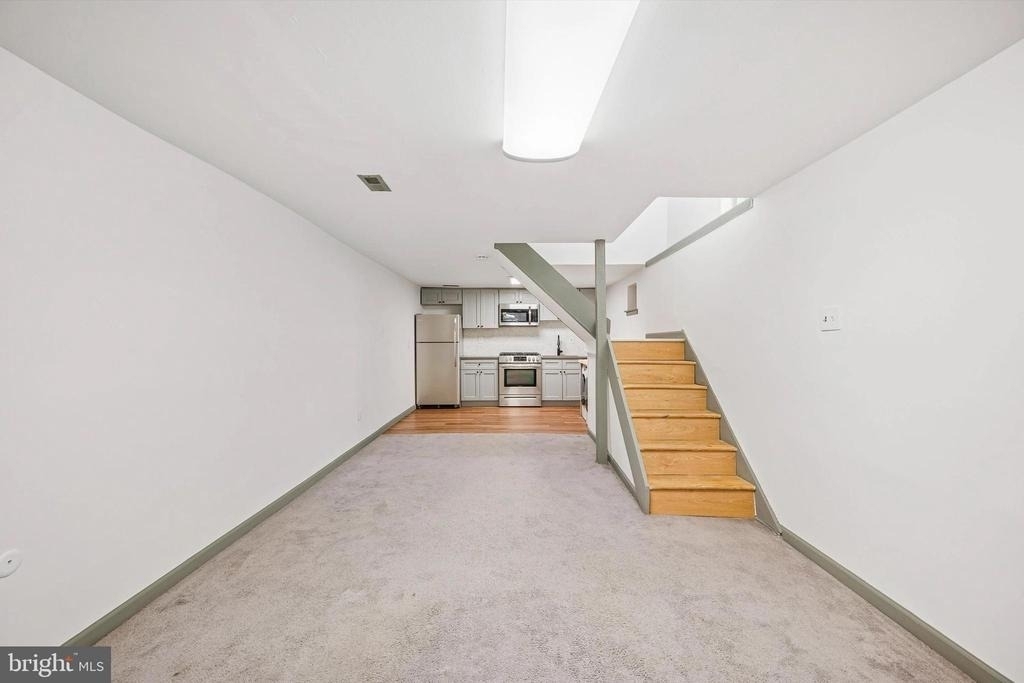 2036 Mount Vernon Street - Photo 1