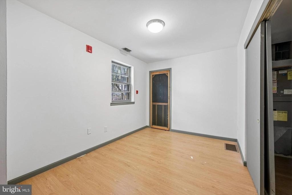 2036 Mount Vernon Street - Photo 9