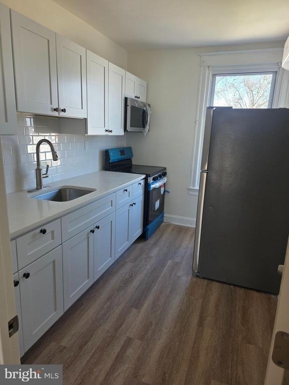 5901 Belmar Terrace - Photo 3