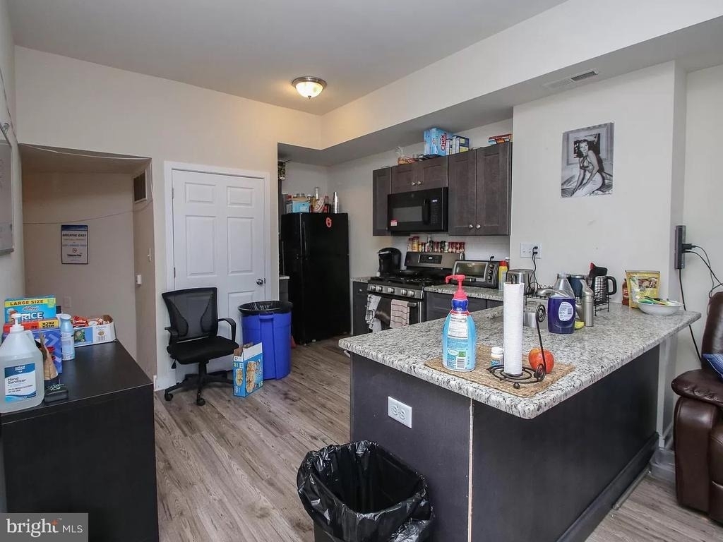 1515 N Bouvier Street - Photo 2