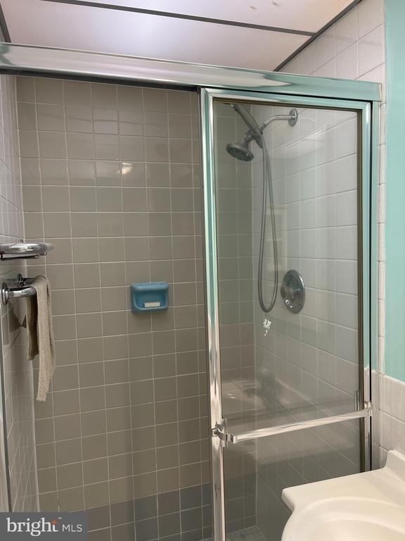 1001 City Avenue - Photo 1