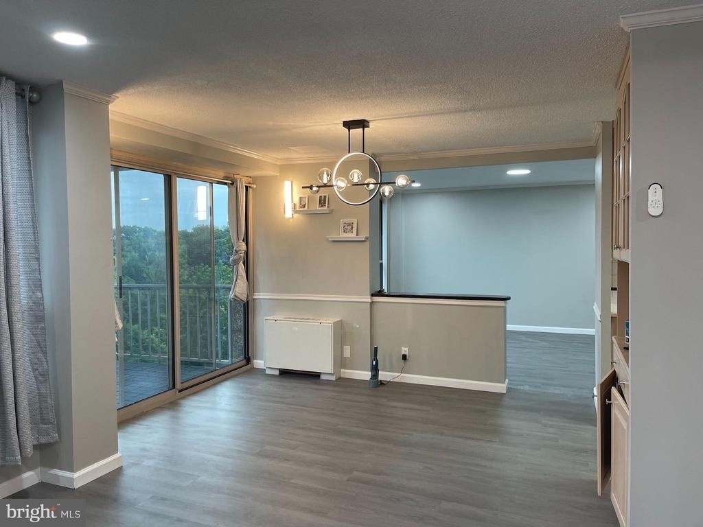 1001 City Avenue - Photo 0