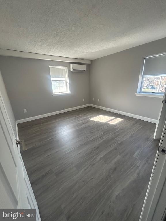 400 Main Street - Photo 6