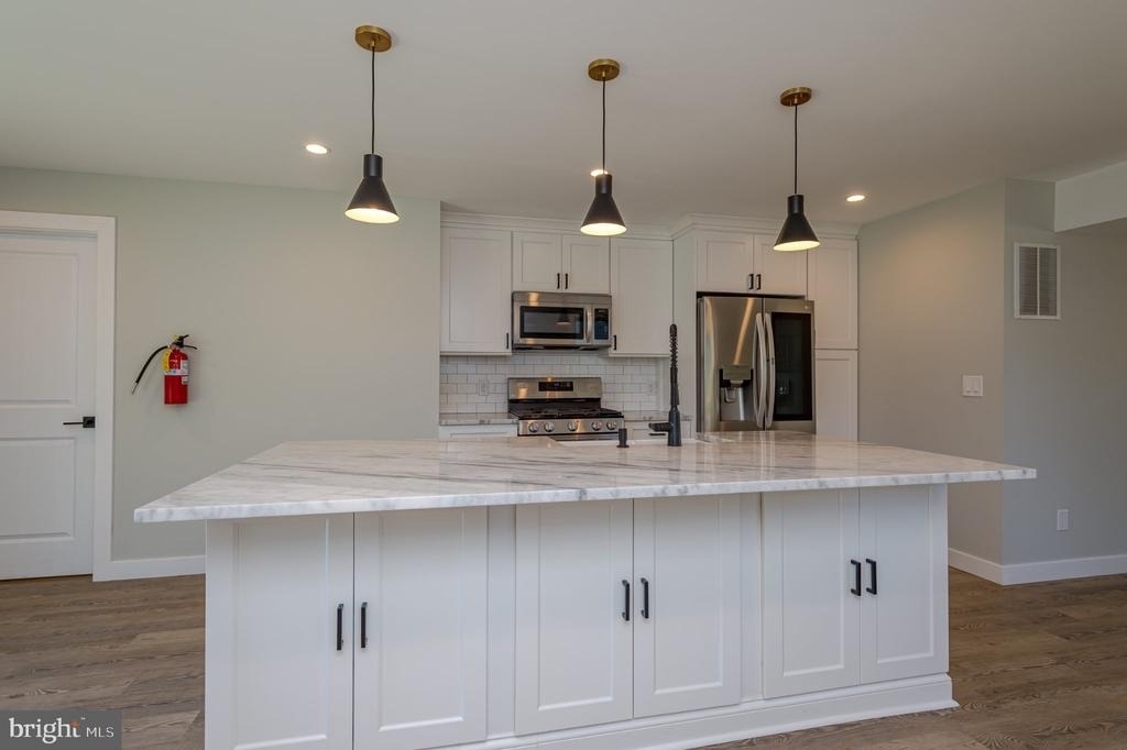 92 Pennwood Drive - Photo 7