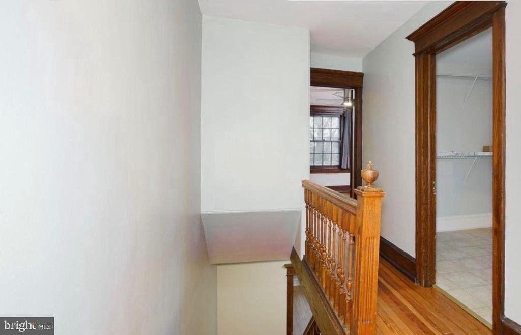 239 Kings Highway E - Photo 9