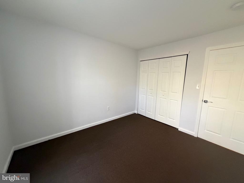 16 Iroquois Drive - Photo 9