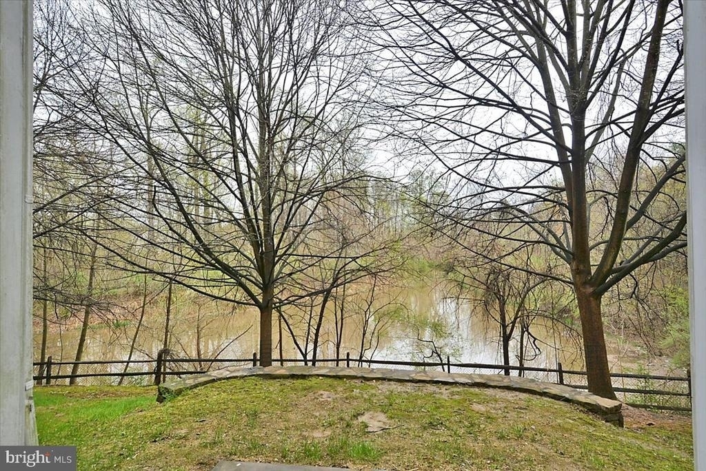 10010 Vanderbilt Circle - Photo 22