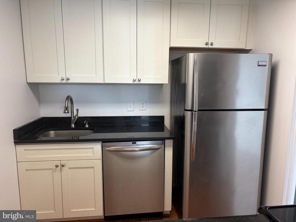 28 Allegheny Avenue - Photo 5