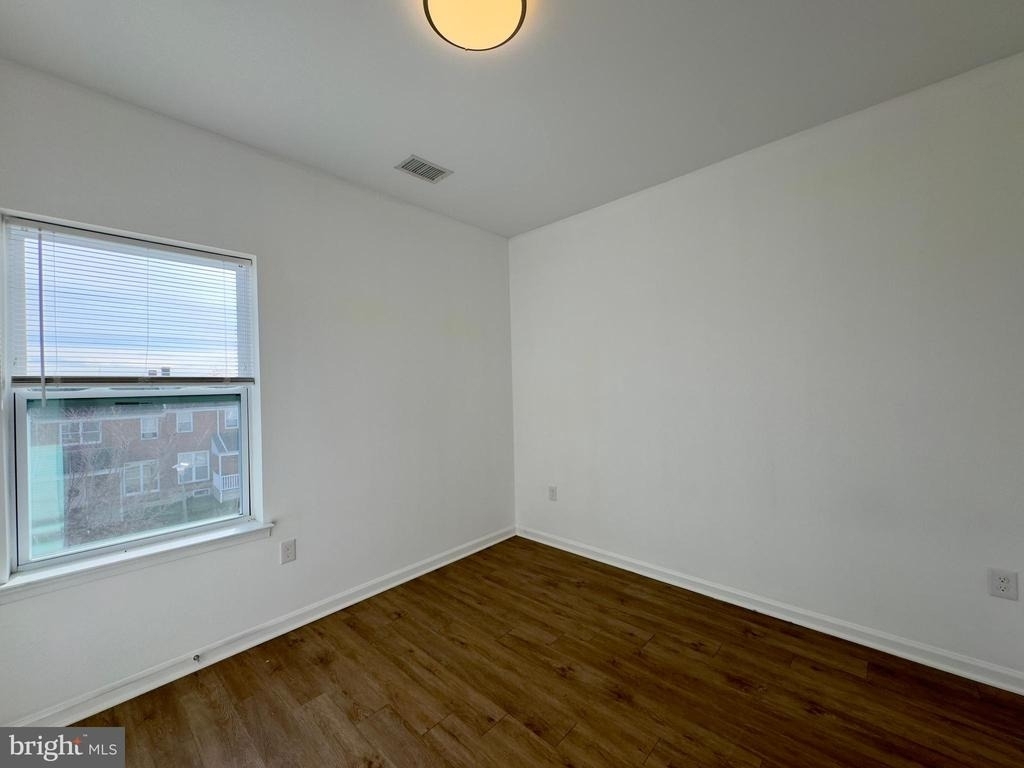 5908 Arizona Avenue - Photo 11