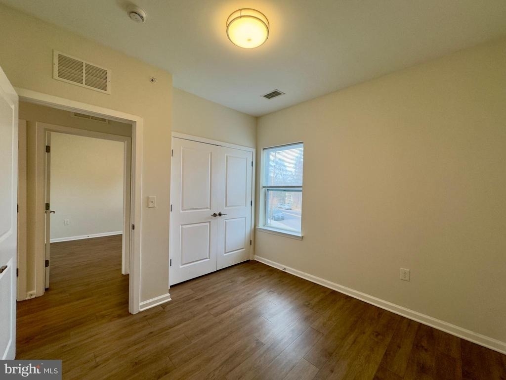 4909 Hamilton Avenue - Photo 13