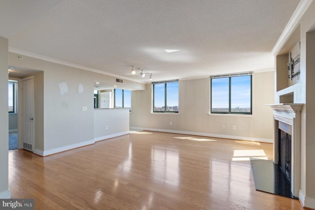 414 Water Street - Photo 2