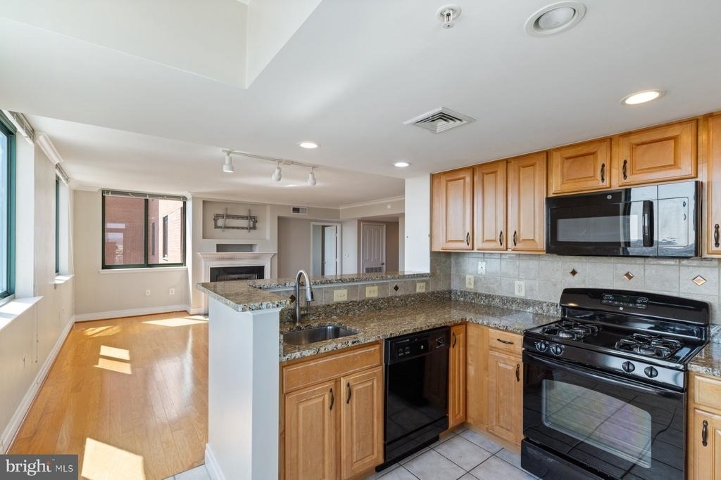414 Water Street - Photo 6