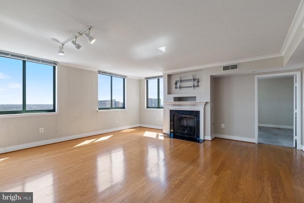 414 Water Street - Photo 3